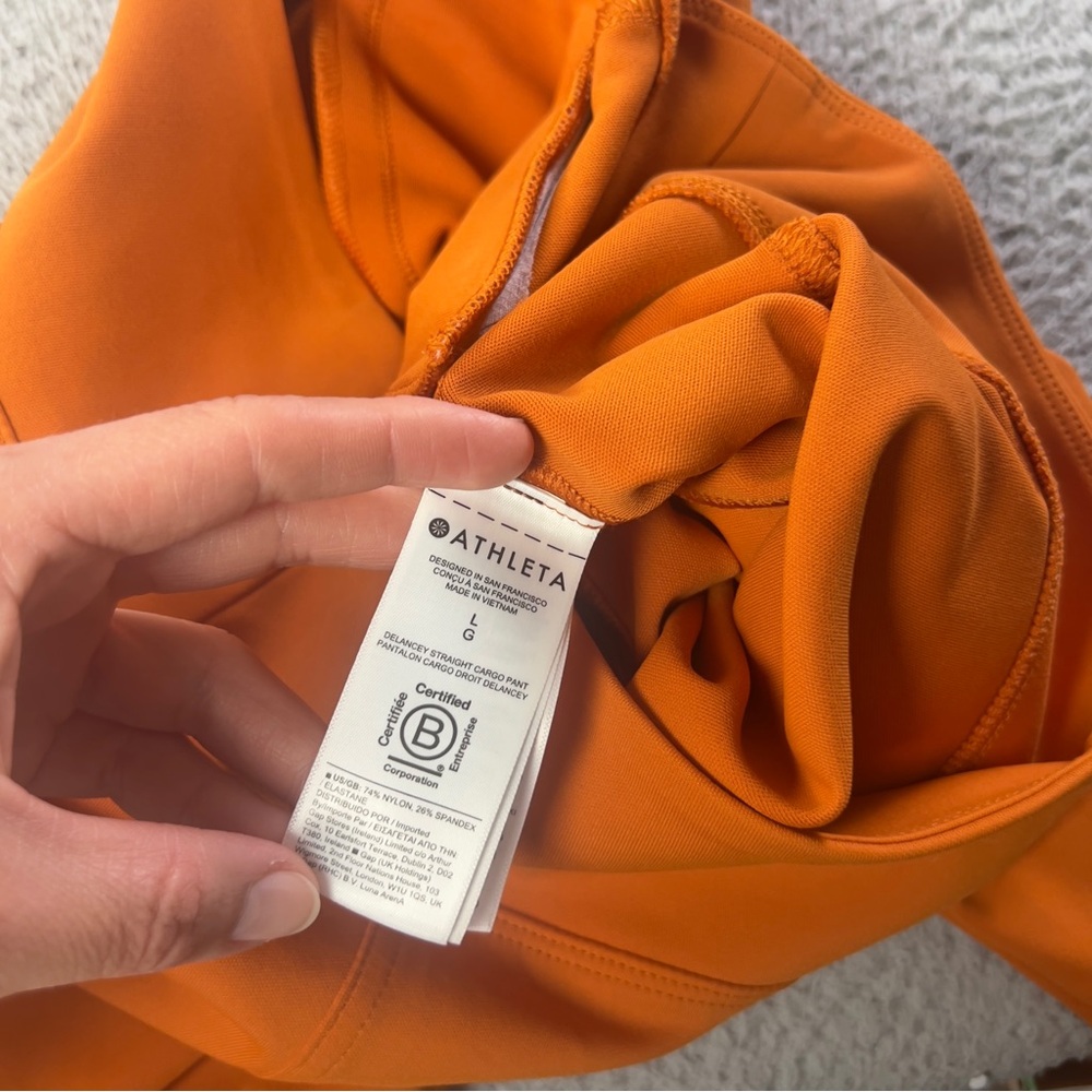 Athleta Delancey Straight Cargo Pants Women Large Orange Pull On Athletic Preppy - Picture 9 of 9